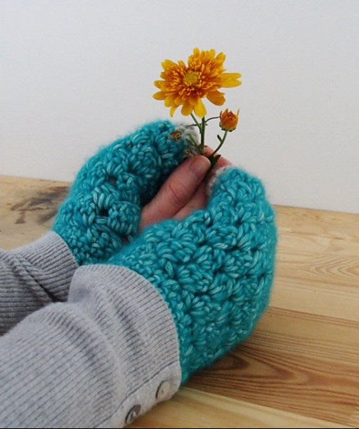 Bobble Stitch Wrist Warmers