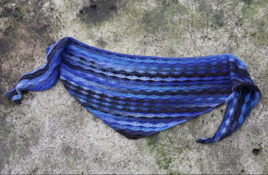 Monday Blues Shawl