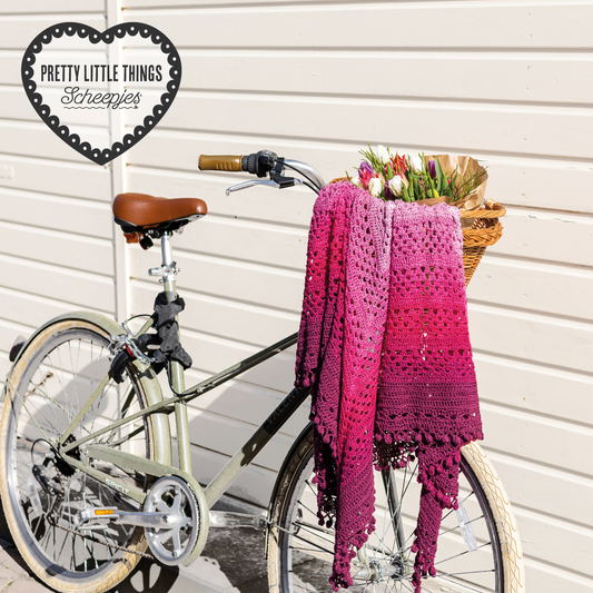 Pretty Little Things 39 - Crochet Bobble Shawl