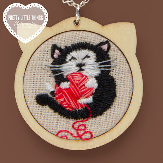 Pretty Little Things 12 - Handgemaakte kattenketting