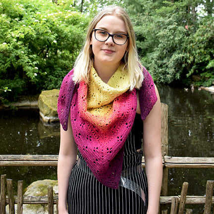 Plum Trees & Bees Shawl