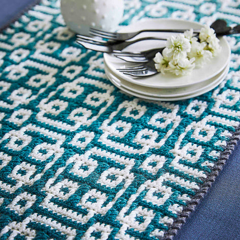 The Templars Cross Tablerunner