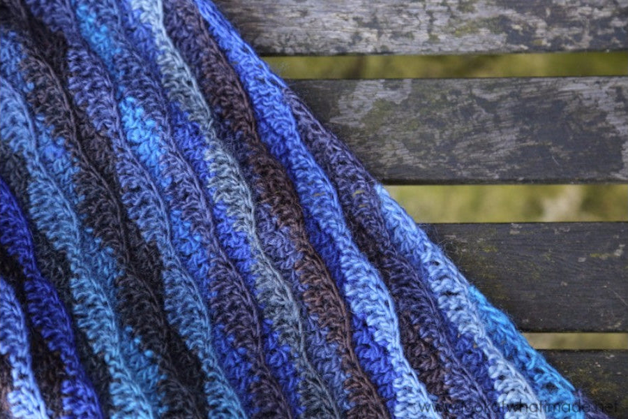 Monday Blues Shawl
