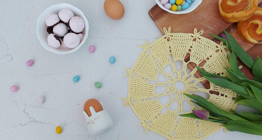 Egg Bow Doily