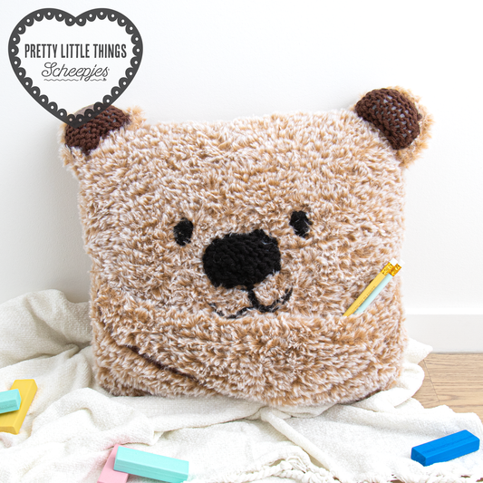 Pretty Little Things 37 - Knitted Bear Book Cushion
