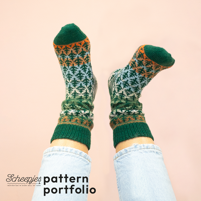 Pine Horizon Socks