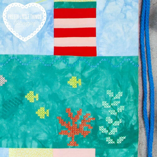 Pretty Little Things 05 - Below the Reef Bag