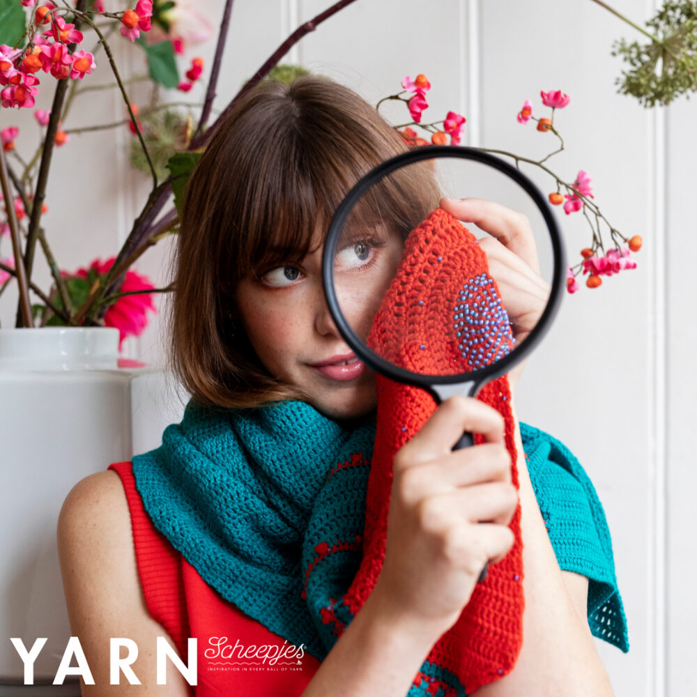 YARN 11 - Blooming Wrap