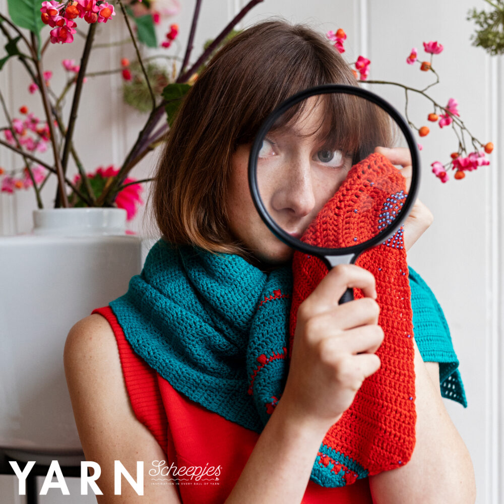 YARN 11 - Blooming Wrap
