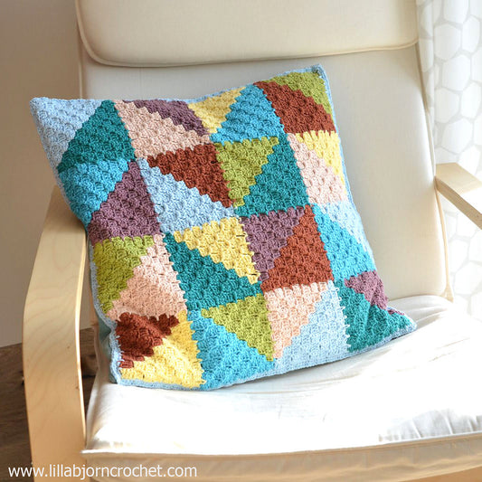 C2C Pastel Driehoeken Kussen