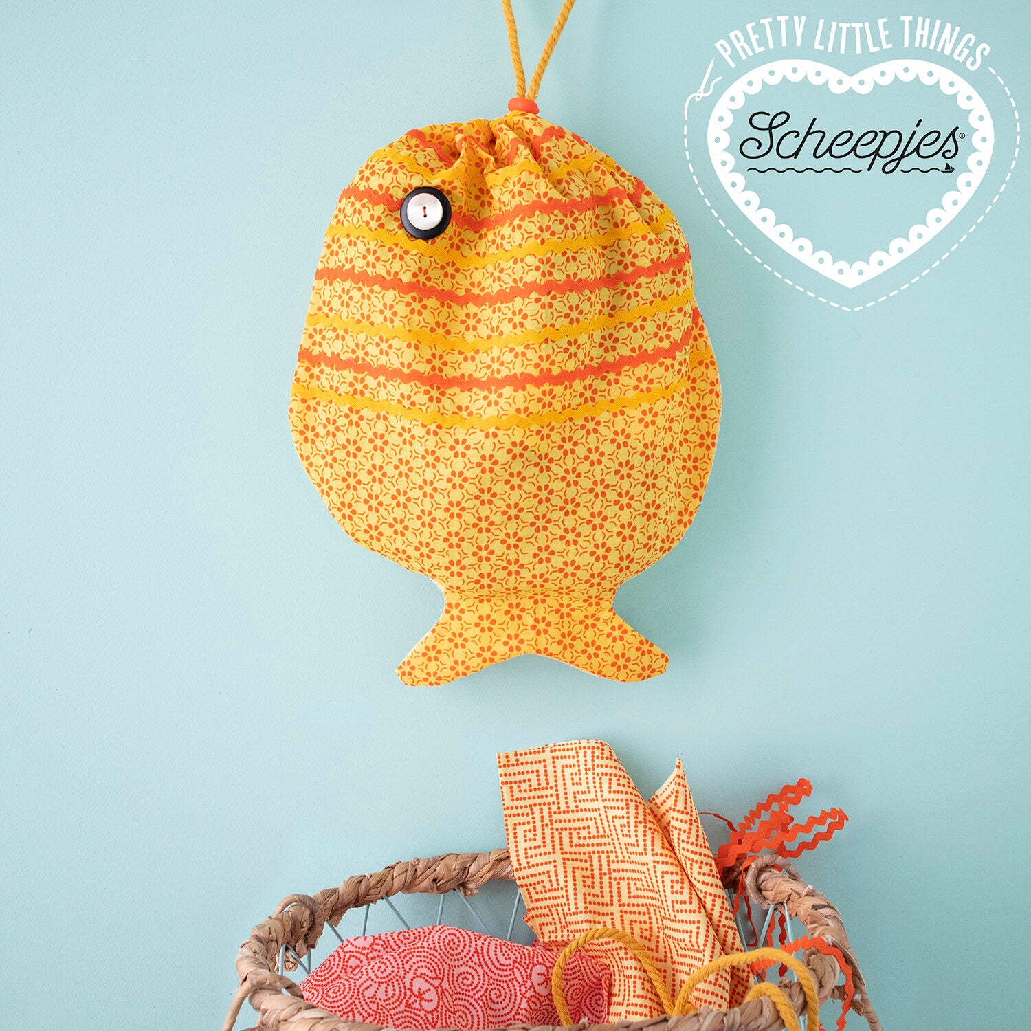 Pretty Little Things 01 - Goldie the Fish Bag