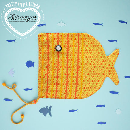 Pretty Little Things 01 - Goldie the Fish Bag