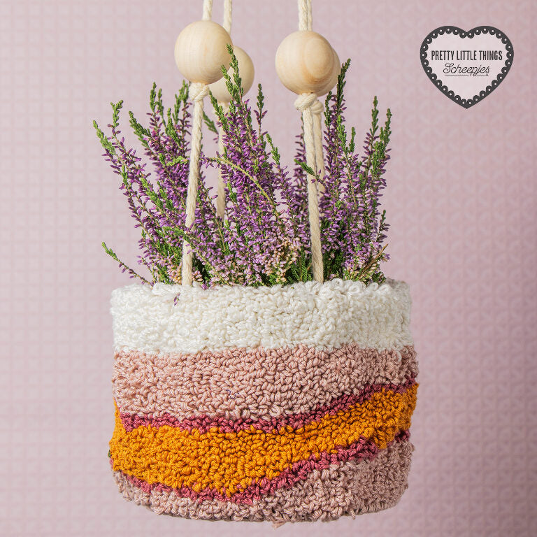 Pretty Little Things 27 - Potted Plant Holder