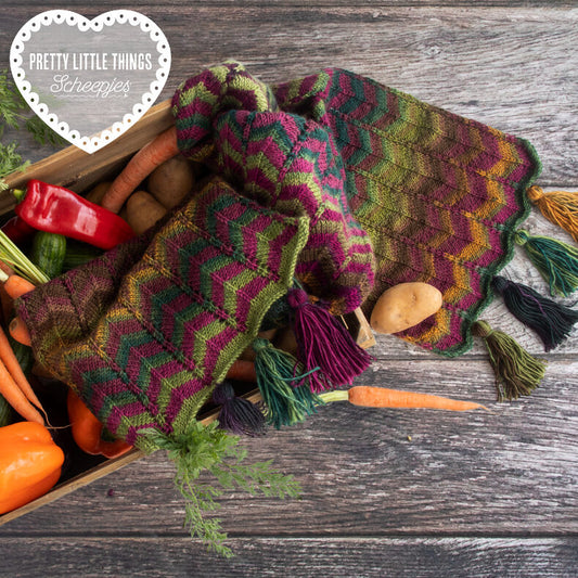 Pretty Little Things 19 - Harvest Scarf