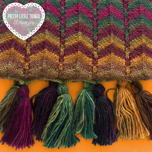 Pretty Little Things 19 - Harvest Scarf