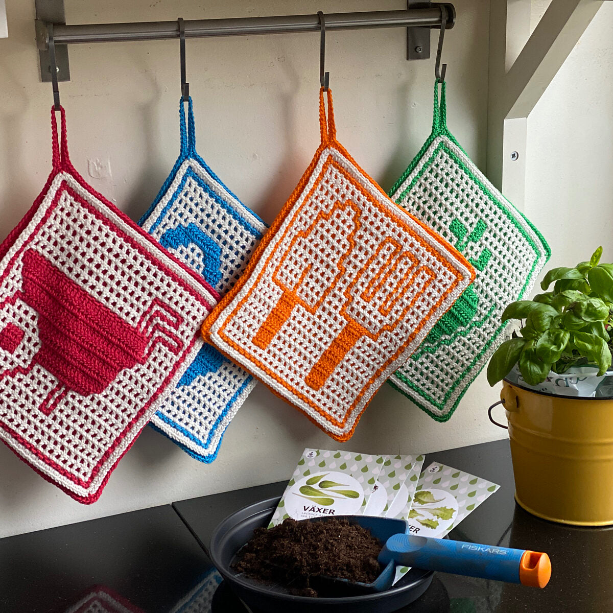 Astrid's Garden Potholders