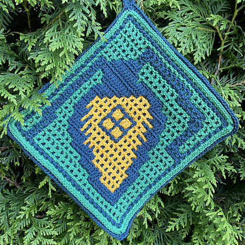 Astrid's Christmas Tangle Potholder