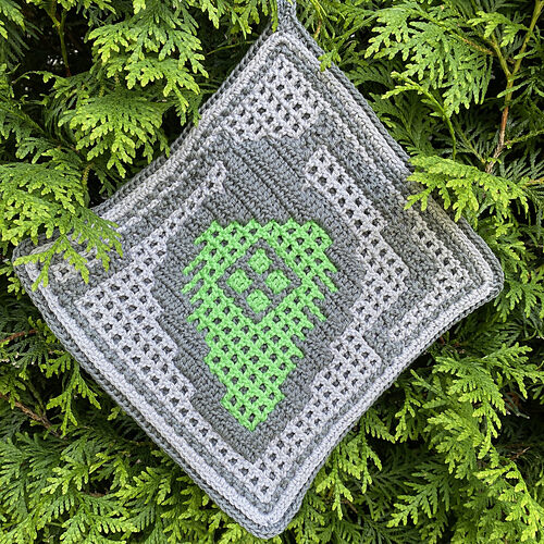 Astrid's Christmas Tangle Potholder