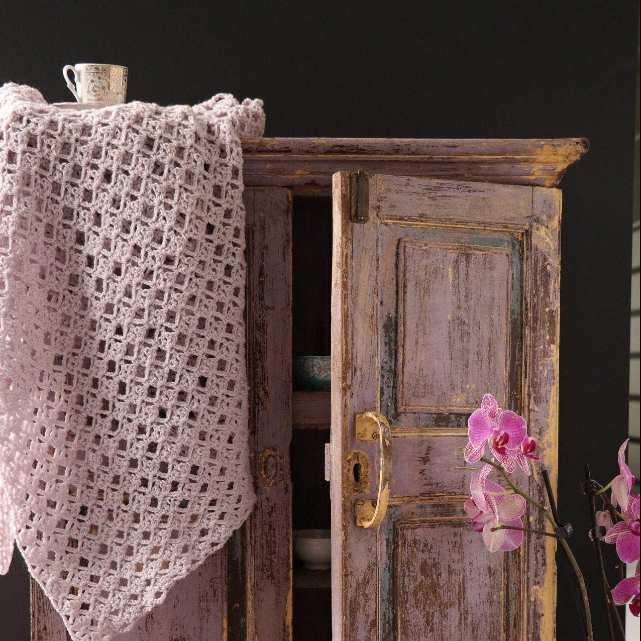 YARN 8 - Jasmine Poncho with Cowl