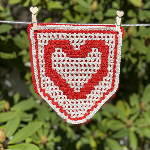 Astrid's Heart Bunting