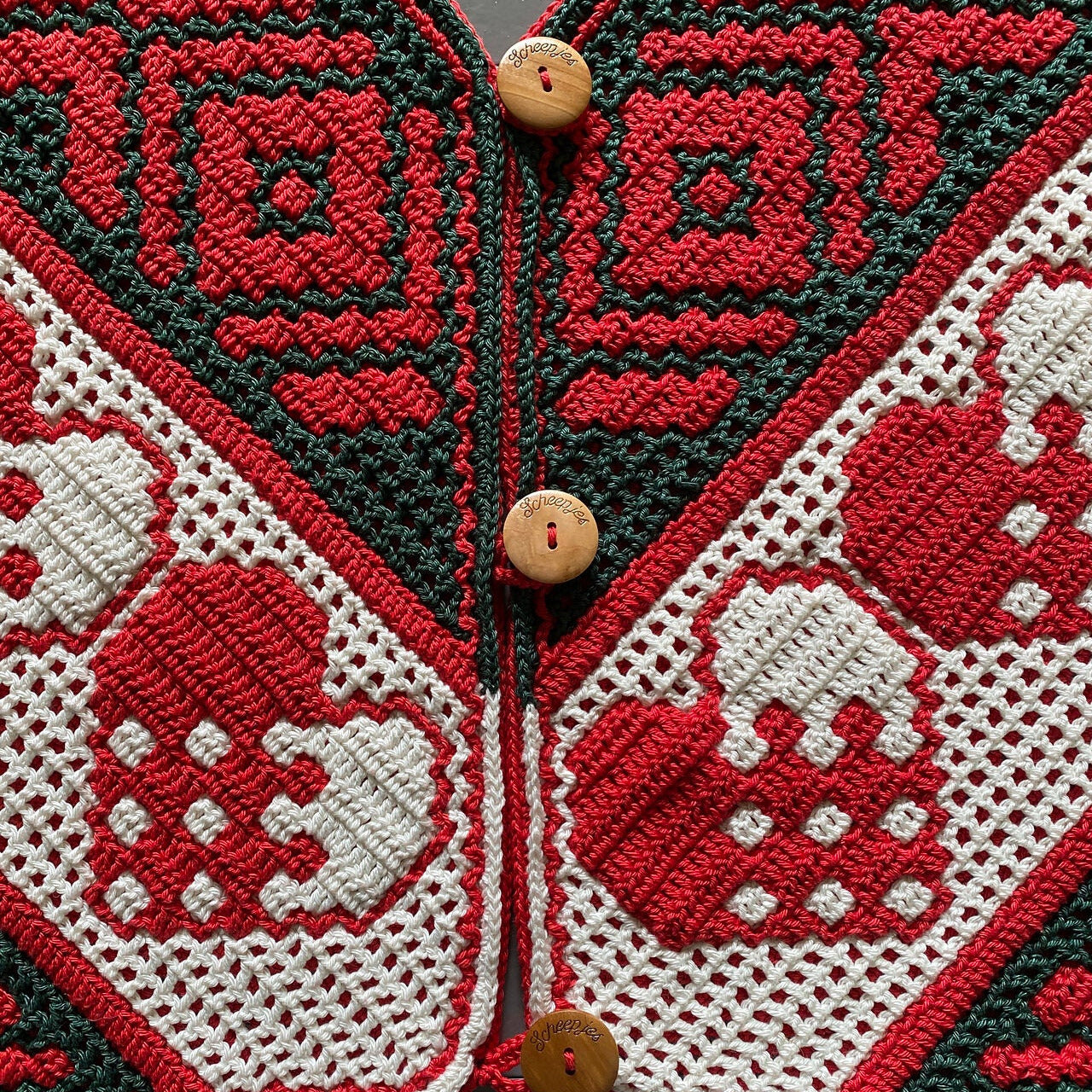 Astrid's Christmas Tree Skirt