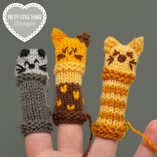 Pretty Little Things 12 - Kitty Fingers