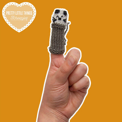 Pretty Little Things 12 - Kitty Fingers