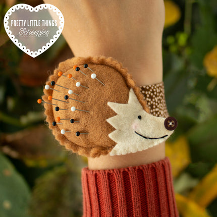 Pretty Little Things 09 - Mr. Prickles Pincushion