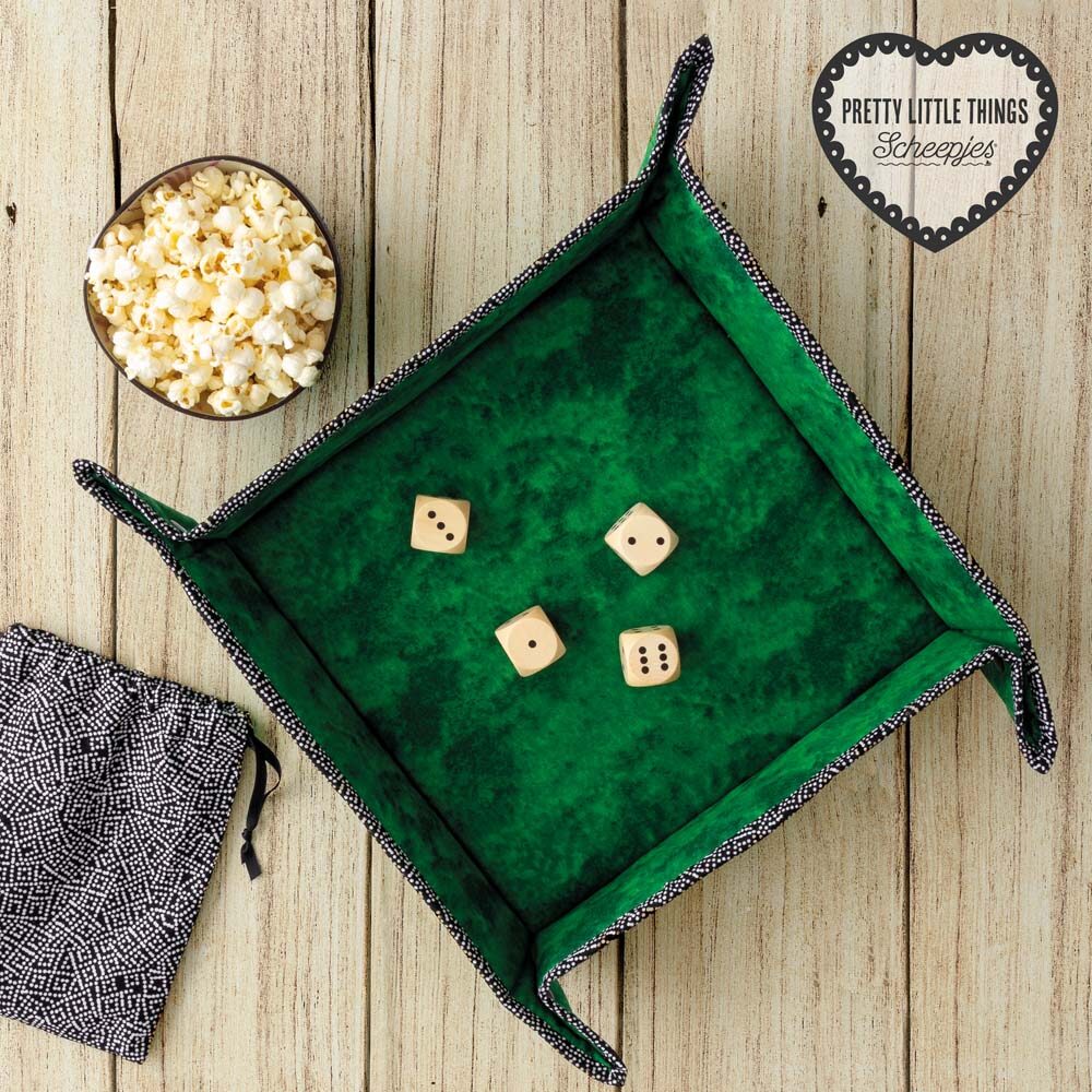 Pretty Little Things 34 - Reversible Quilted Game Board