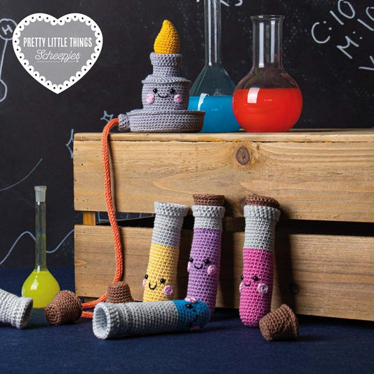 Pretty Little Things 35 - Amigurumi Lab Set