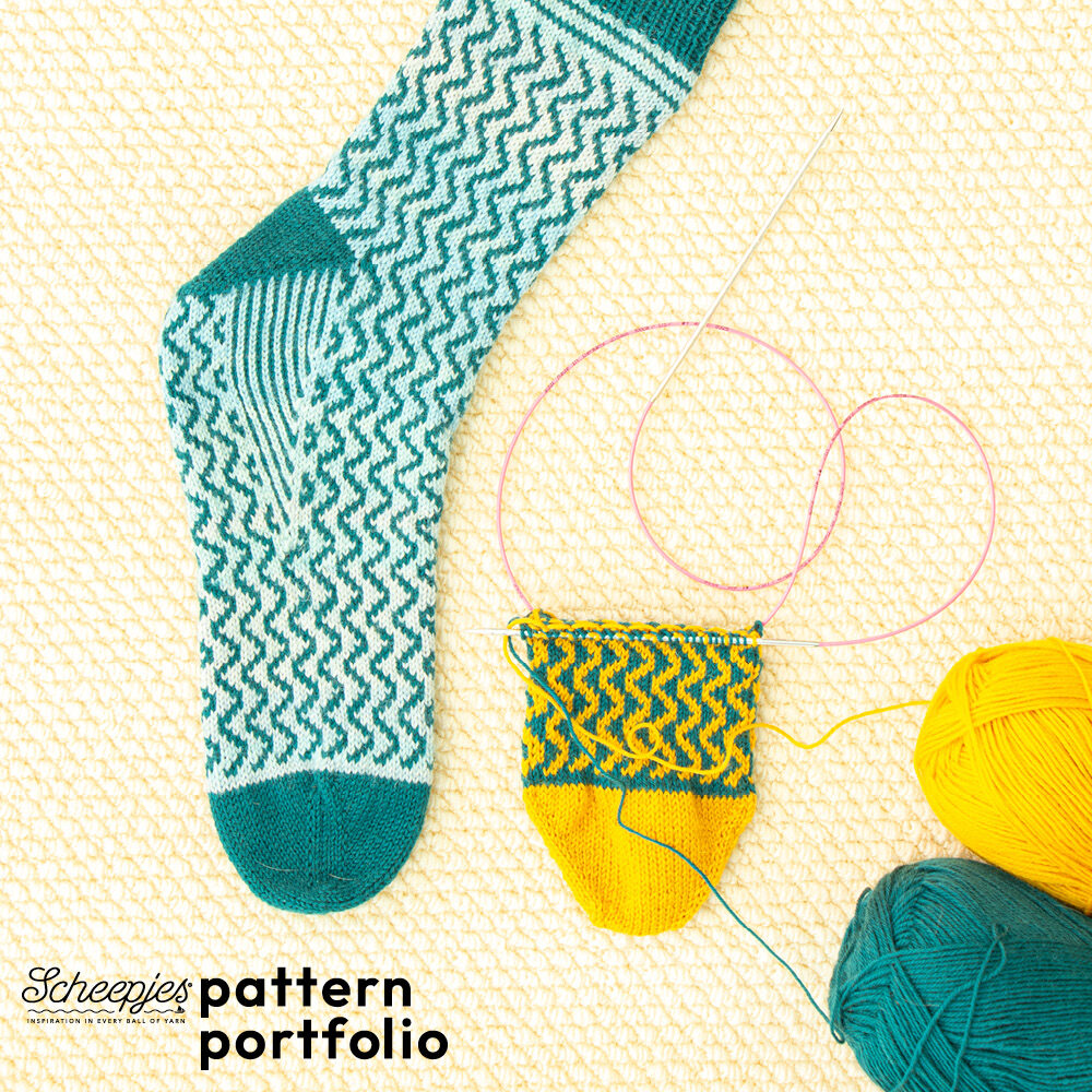 Lavender Zigzag socks