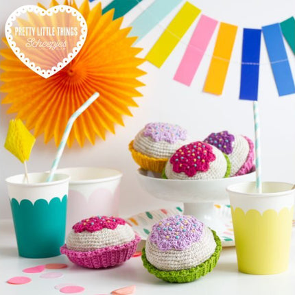 Pretty Little Things 15 - Pretty Little Cupcakes