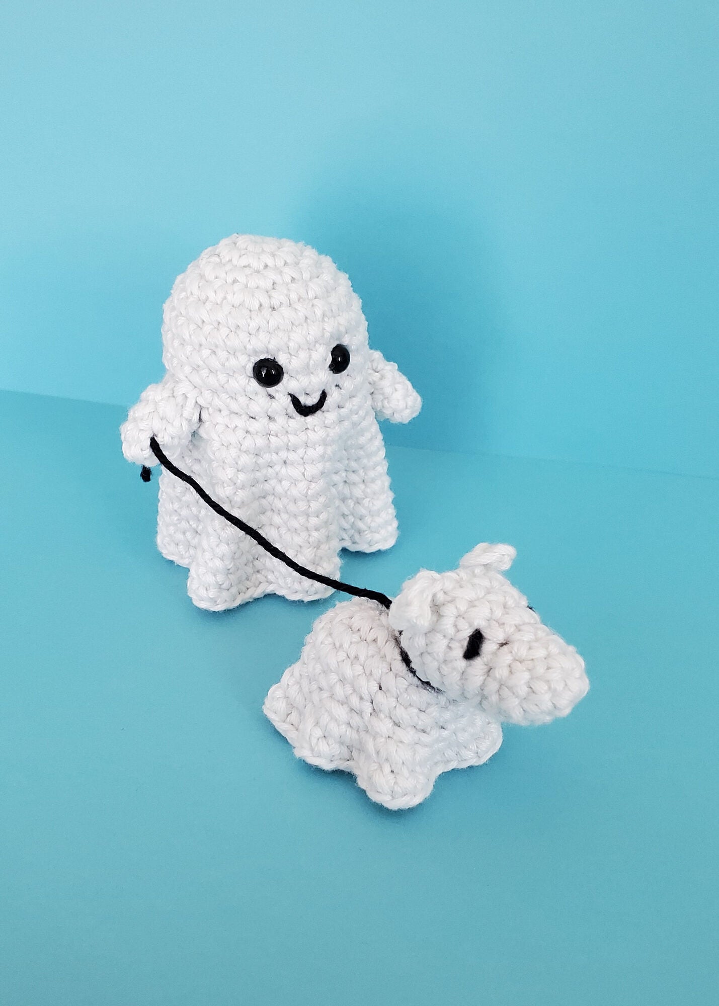 Spookachtige wandelende hond